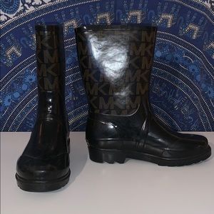 Michael Kors short rain boots
